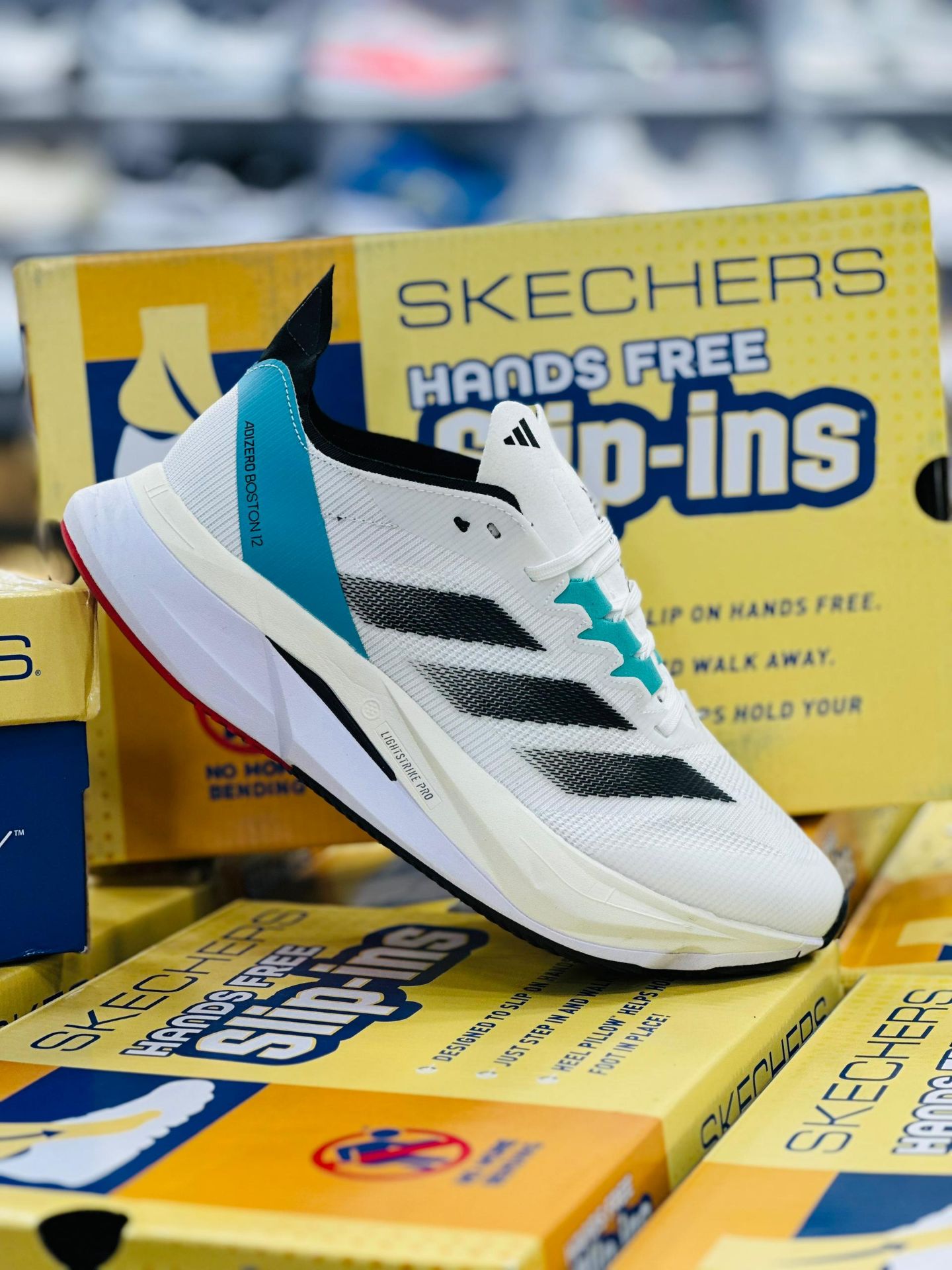 آدیداس مدل Adidas Adistar Bost ON 12زنانه و مردانه کیفیت مستر کوالیتی A وارداتی