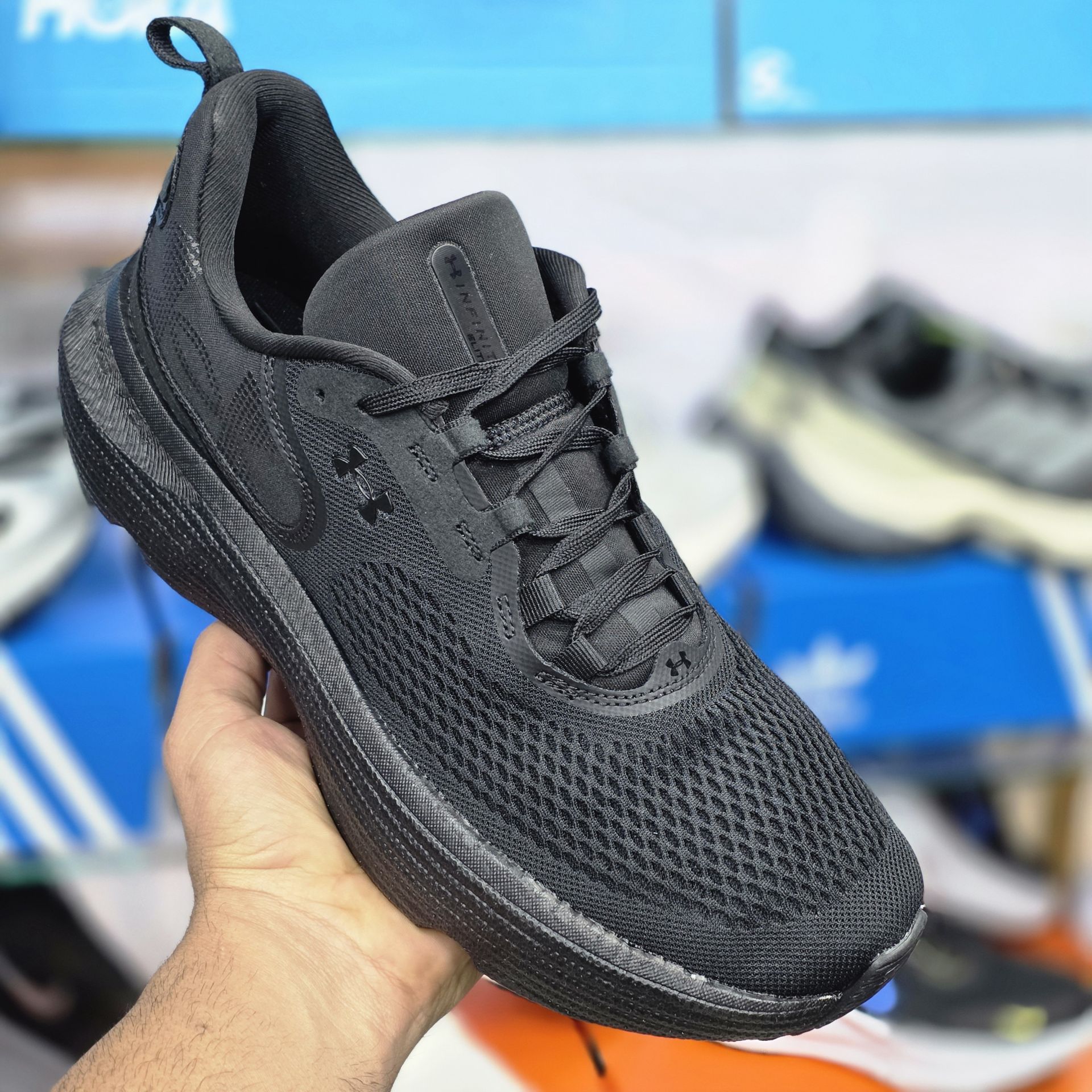 کتونی  آندرارمور |مردانه ورزشی و روزمره| وارداتی ویتنام | فروش بصورت عمده و تک | سایز ۴۰ تا ۴۵ | under armour infil hike