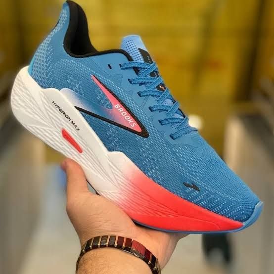 کتونی  رانینگ بروکس هایپر مکث Brooks Hyperion Max کیفیت مستر A  ساخت ویتنام صدرصد وارداتی / مناسب برا مشتری های حرفه ای و ورزشکاران بازگشت انرژی بسیار بالا