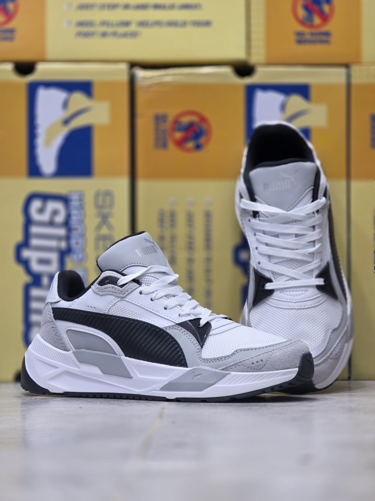 کتونی مدل  پوما سایز ۴۰ تا ۴۵  وارداتی ساخت ویتنام کیفیت بالا مستر کوالیتی A