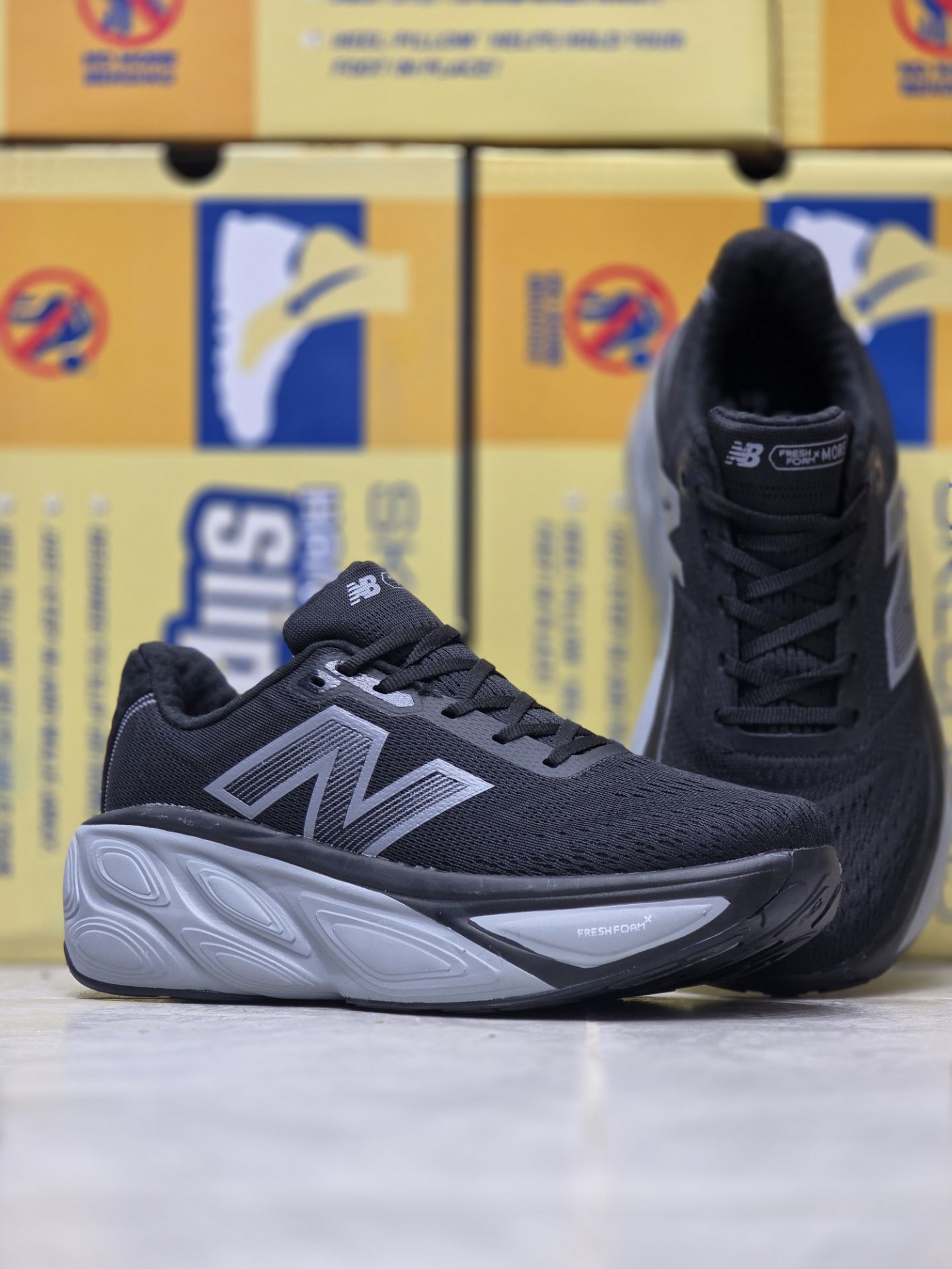 کتونی رانینگ و پیاده روی نیوبالانس مدل New balance Fresh Foam x  کیفیت مسترکوالیتی ساخت ویتنام سایز ۴۰ تا ۴۵