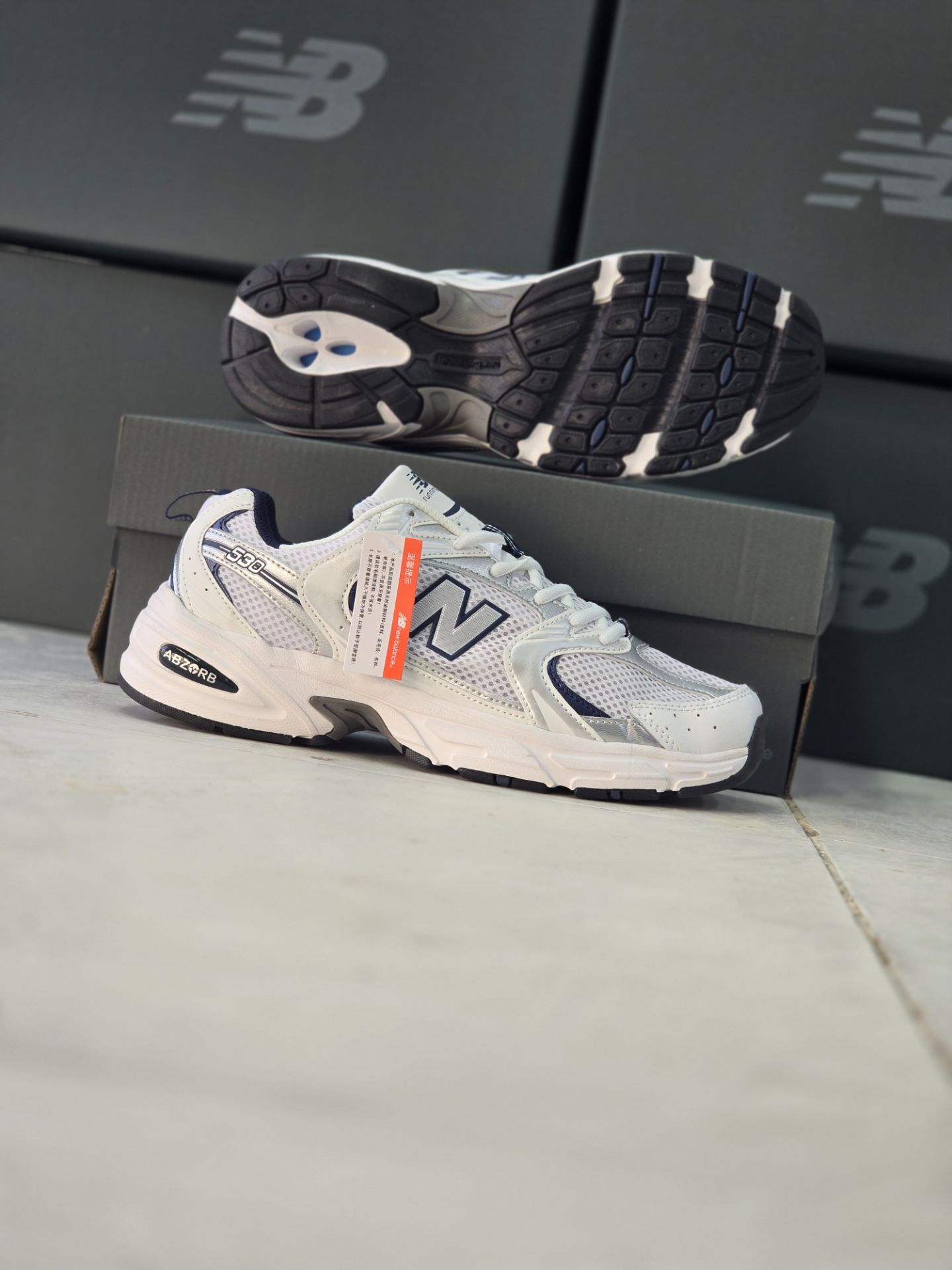کتونی مسترکوالیتی نیوبالانس مدل ۵۳۰/سایز 45الی38/New Balance 530/ساخت ویتنام/ کیفیت Aفروش عمده و تک