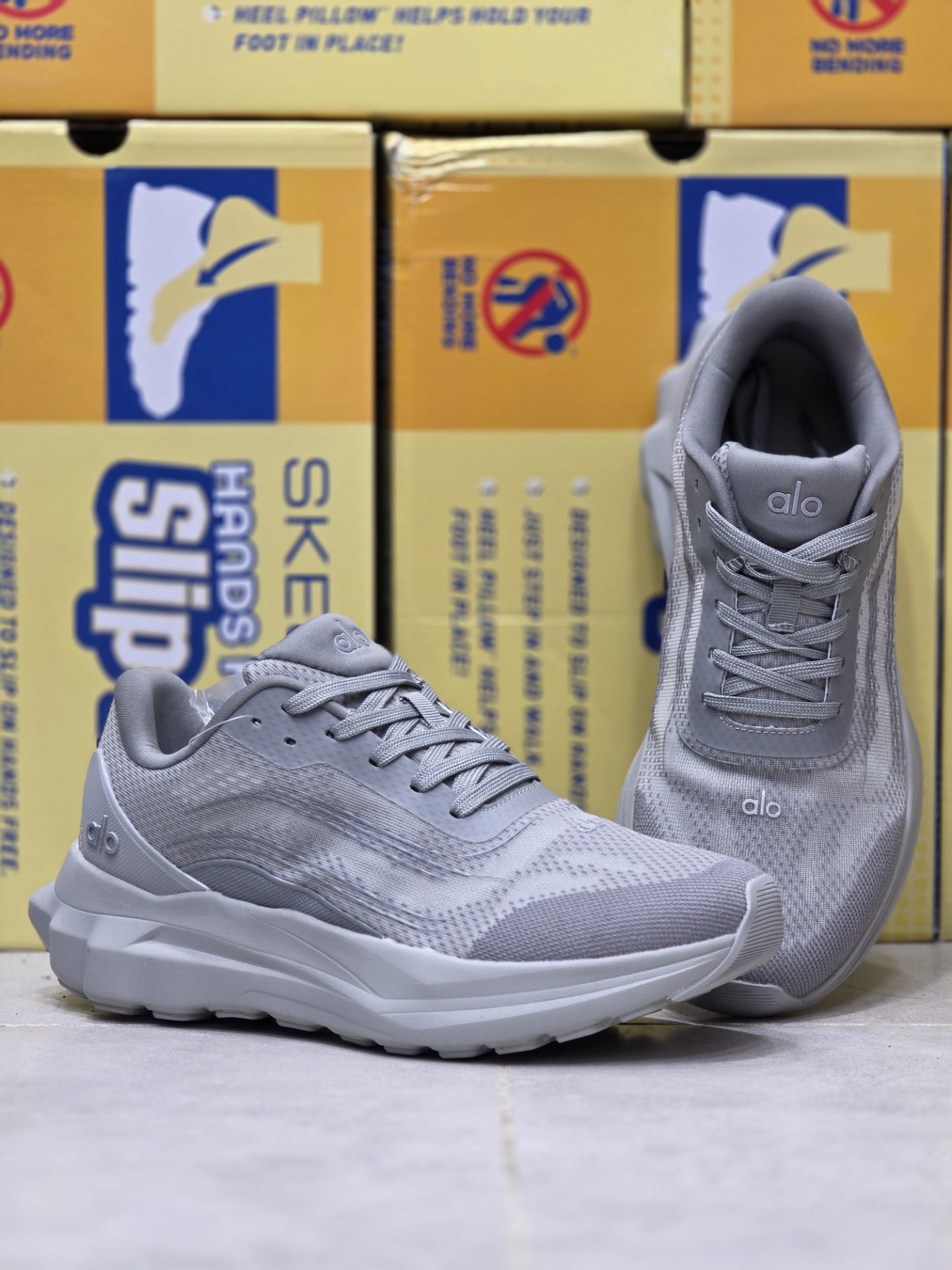 کتونی برند الو alo سایز ۴۰ تا ۴۵  وارداتی ساخت ویتنام کیفیت بالا مستر کوالیتی A