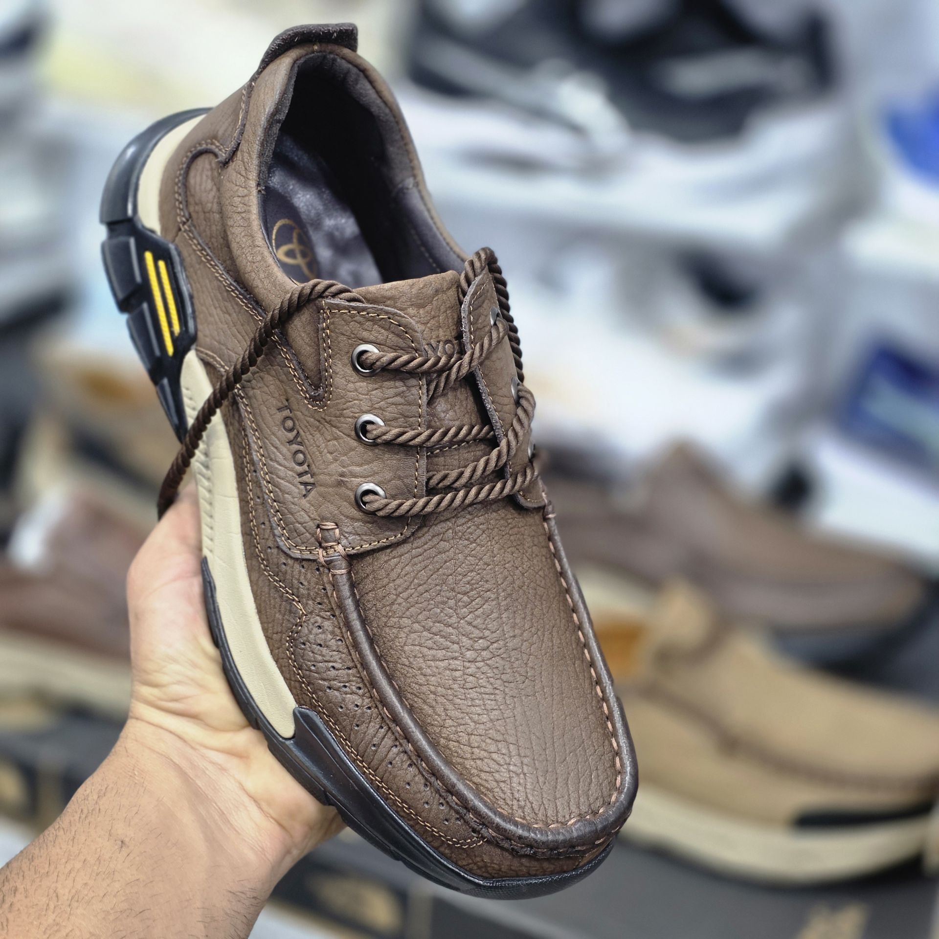 کفش تویوتا چرم TOYOTA وارداتی بند دار  کیفیت بالا مردانه