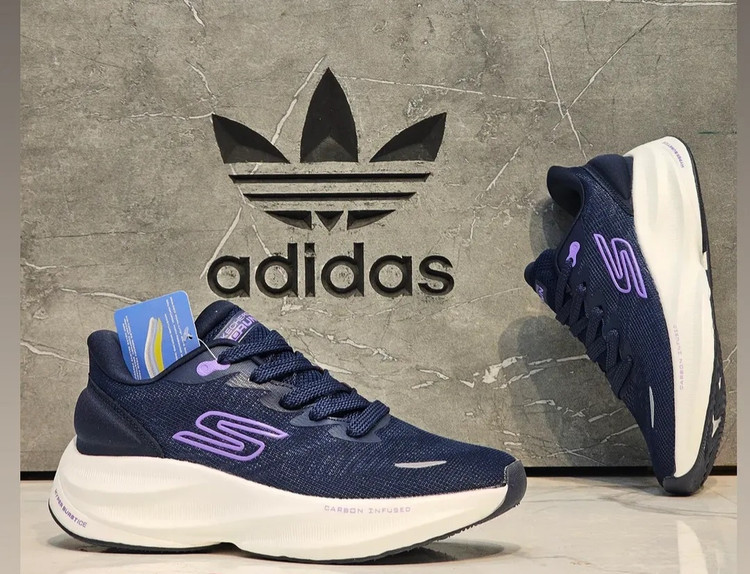 کتونی مسترکوالیتی اسکیچرز هایپربرست کربن/Skechers Hyperburst Carbon/ساخت ویتنام/سایزبندی ۳۷ الی ۴۰/ضمانت کالا/فروش به صورت تک و عمده