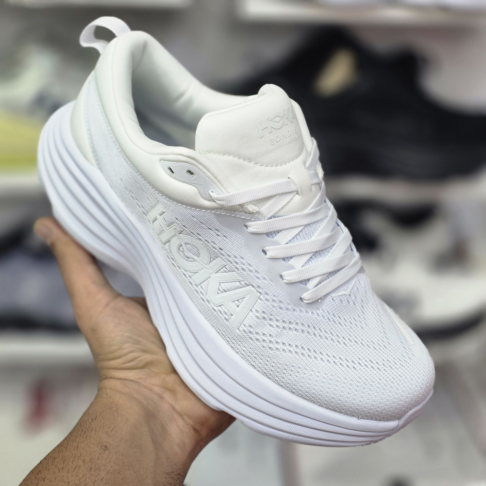 کتونی هوکا مدل باندی 8 کیفیت عالی ساخت ویتنام راحتی و استایل در یک قاب سایز بندی 38تا48