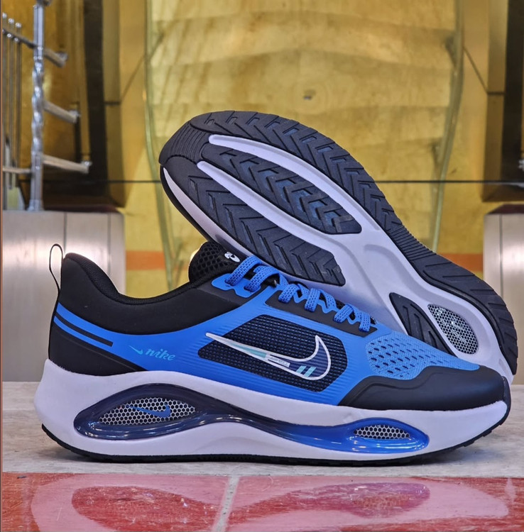 کتونی نایک زوم مدل  وینفلو تو Nike Zoom 2.سایز ۴۰ تا ۴۵ساخت ویتنام کیفیت بالا