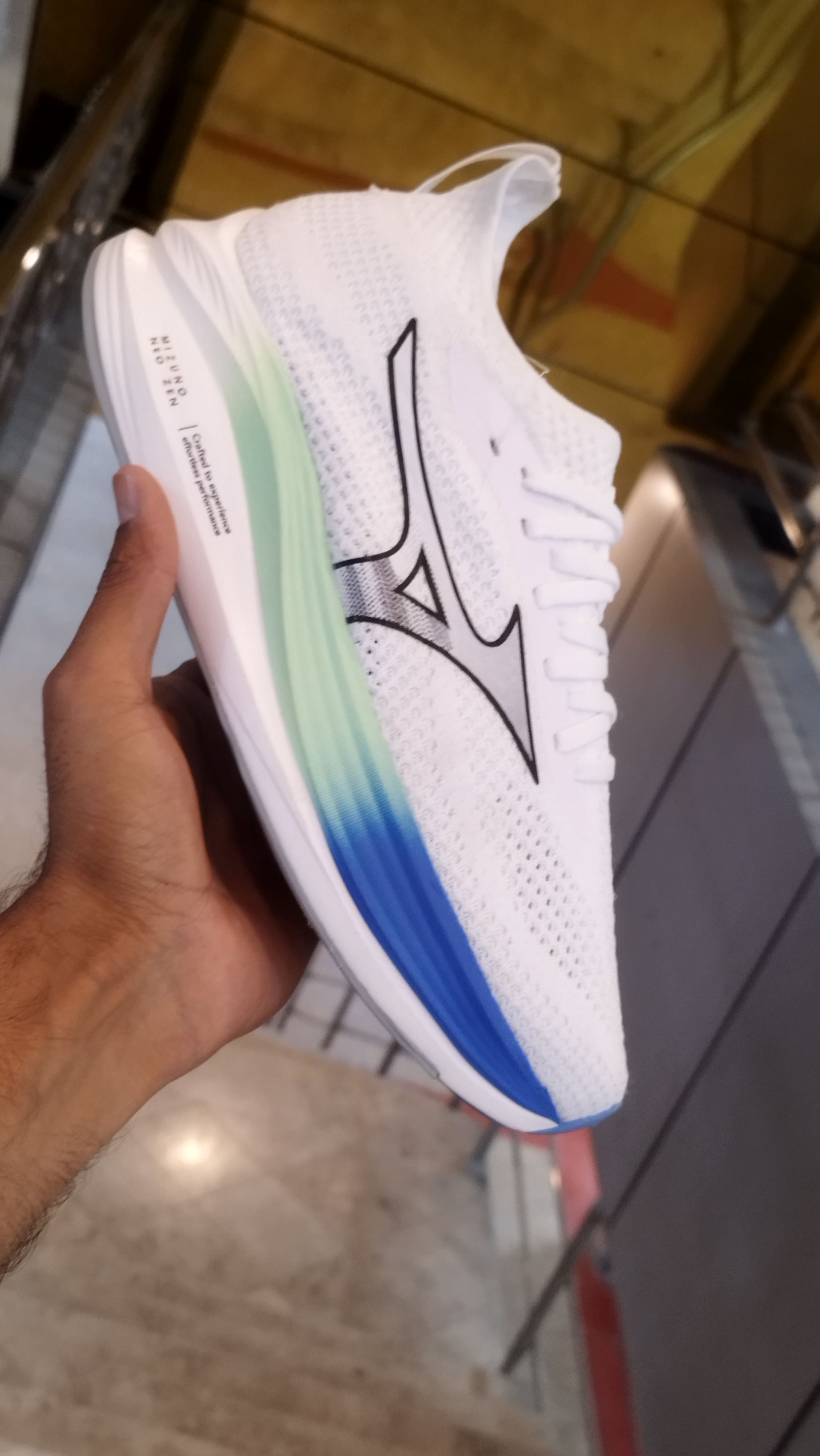 کتونی جورابی میزانو نئو ویستا/ Mizuno Neo Vista/ساخت ویتنام /سایز ۴۰ الی ۴۵/ فروش تکی و عمده/ضمانت کالا