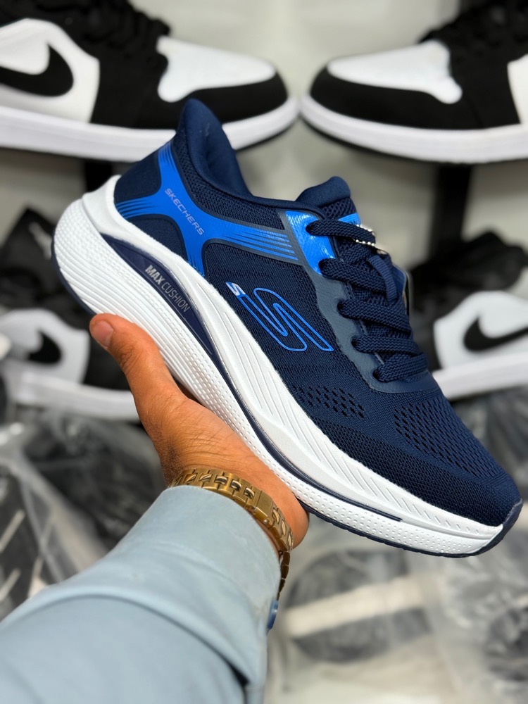 کتونی مسترکوالیتی اسکیچرز مکس کوشن /سایز 40 الی 45/ساخت ویتنام/Skechers Max Cushioning /ضمانت کالا/فروش تک و عمده
