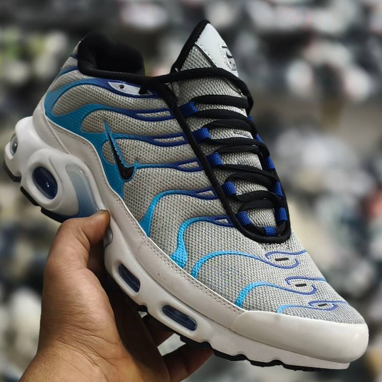 کتونی ویتنامی اسپرت نایک ایر مکس پلاس nike air max plus sesame / ساخت ویتنام / کیفیت مستر کوالیتی / سایز ۴۰ الی ۴۵