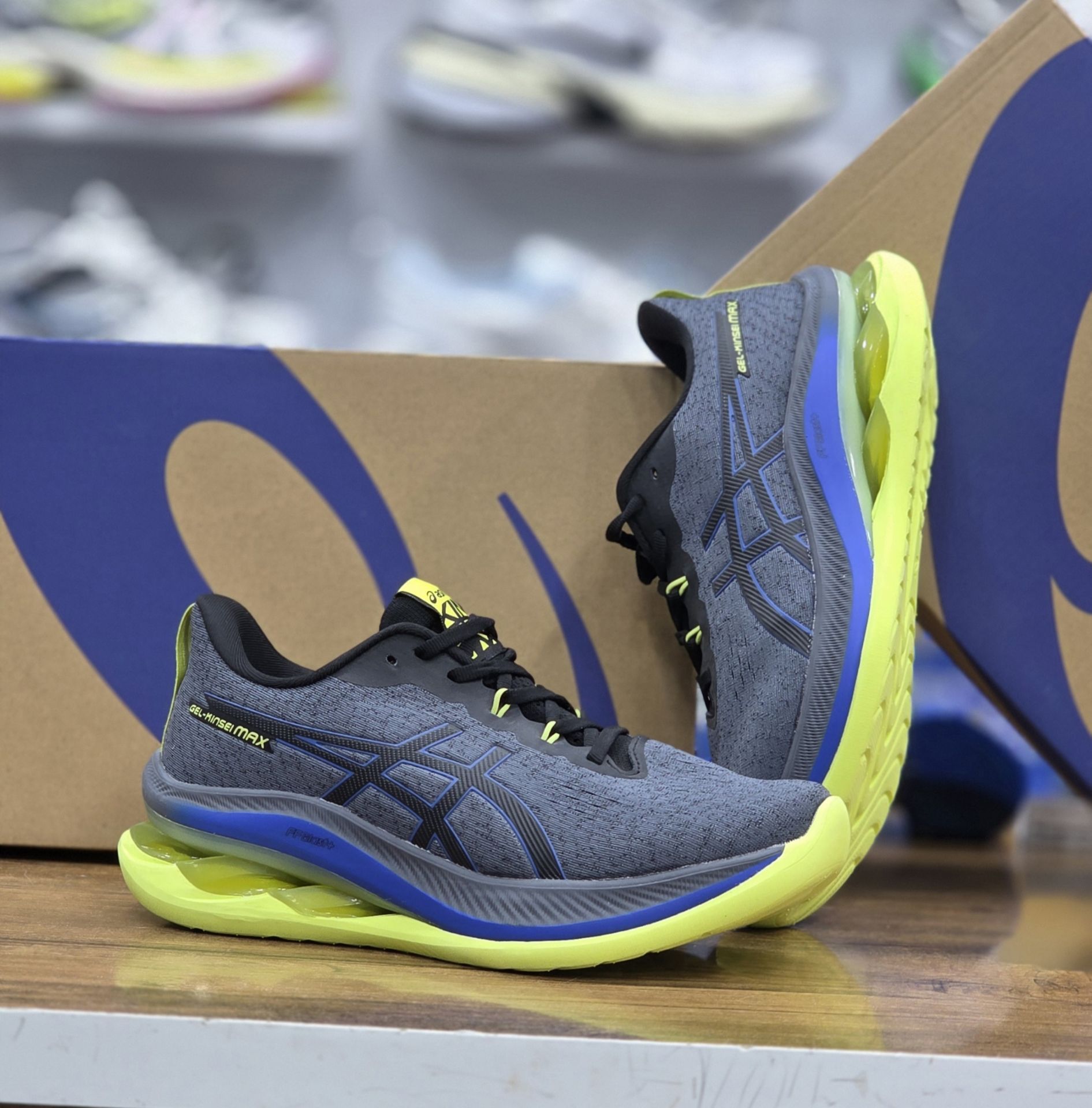 کفش اسکیس ژله ای کینسی مکس/ ASICS GEL KINSEI  MAX/ سایز40/45