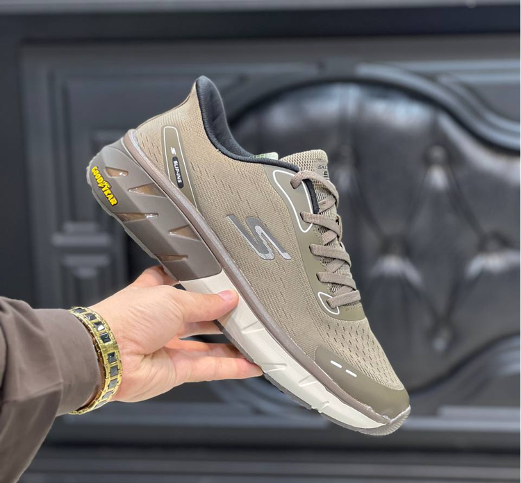 کفش اسکیچرز آرچ اسلیپ اینز  فیتSkechers Archfit ساخت ویتنام سایز۴۰ تا ۴۵ .فروش بصورت عمده و تک زیره گودیر