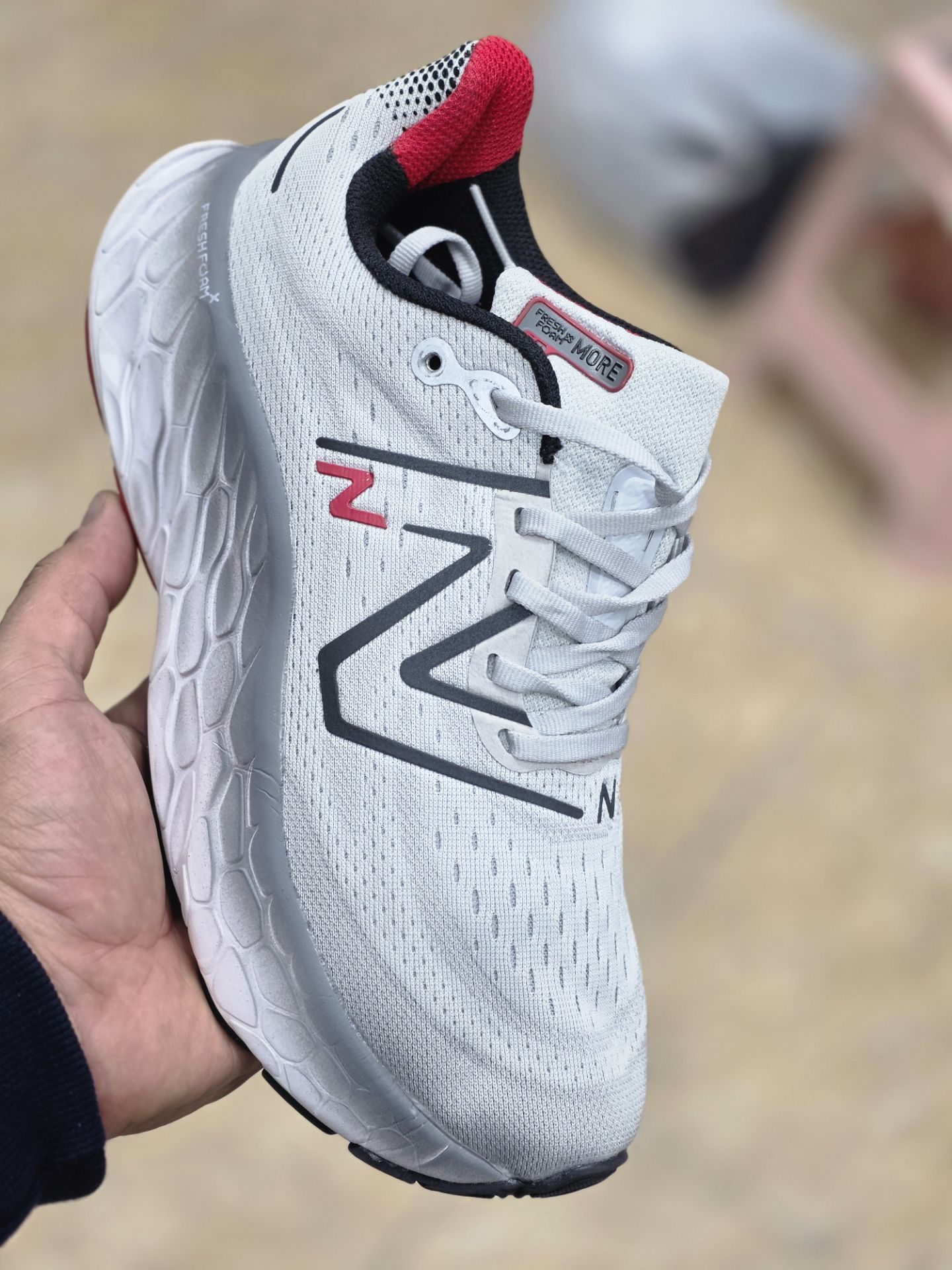کتونی رانینگ و پیاده روی نیوبالانس مدل New balance Fresh Foam x  کیفیت مسترکوالیتی ساخت ویتنام سایز ۴۰ تا ۴۵