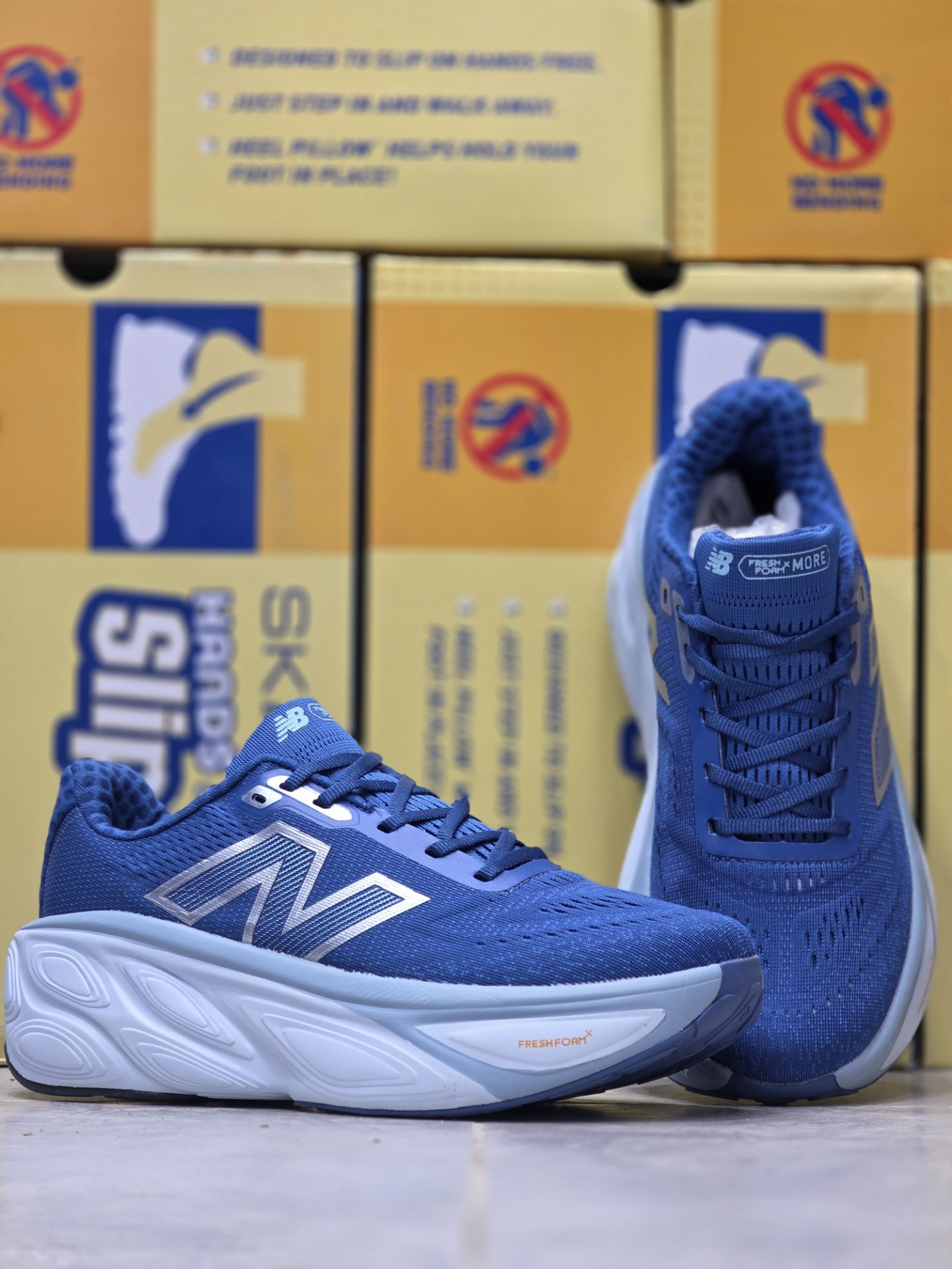 کتونی رانینگ و پیاده روی نیوبالانس مدل New balance Fresh Foam x  کیفیت مسترکوالیتی ساخت ویتنام سایز ۴۰ تا ۴۵