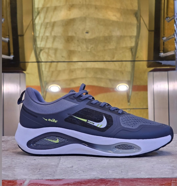 کتونی نایک زوم مدل  وینفلو تو Nike Zoom 2.سایز ۴۰ تا ۴۵ساخت ویتنام کیفیت بالا