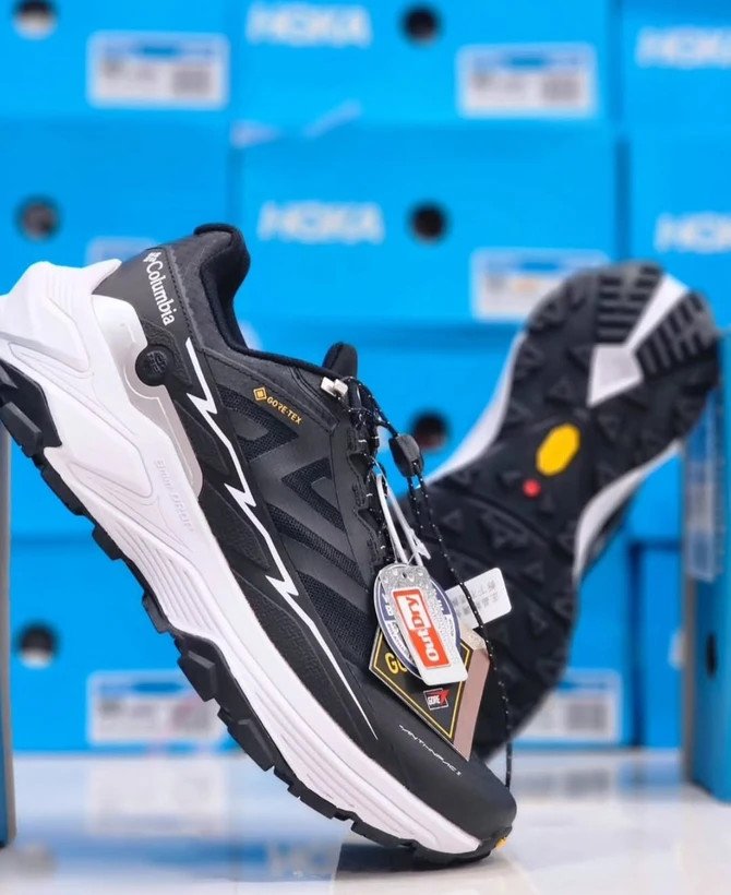 کتونی کلمبیا گورتکس ضد آب کیفیت عالی ساخت ویتنام سایز 40 تا 45 پنج رنگ