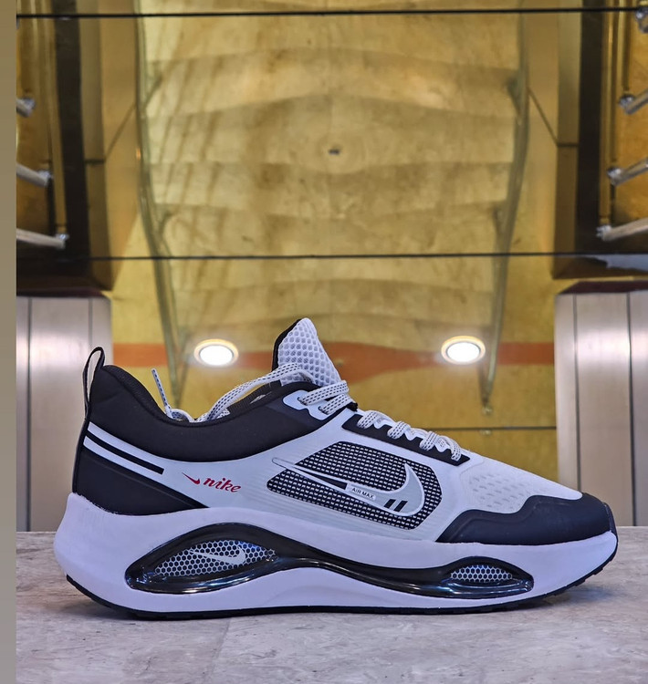 کتونی نایک زوم مدل  وینفلو تو Nike Zoom 2.سایز ۴۰ تا ۴۵ساخت ویتنام کیفیت بالا