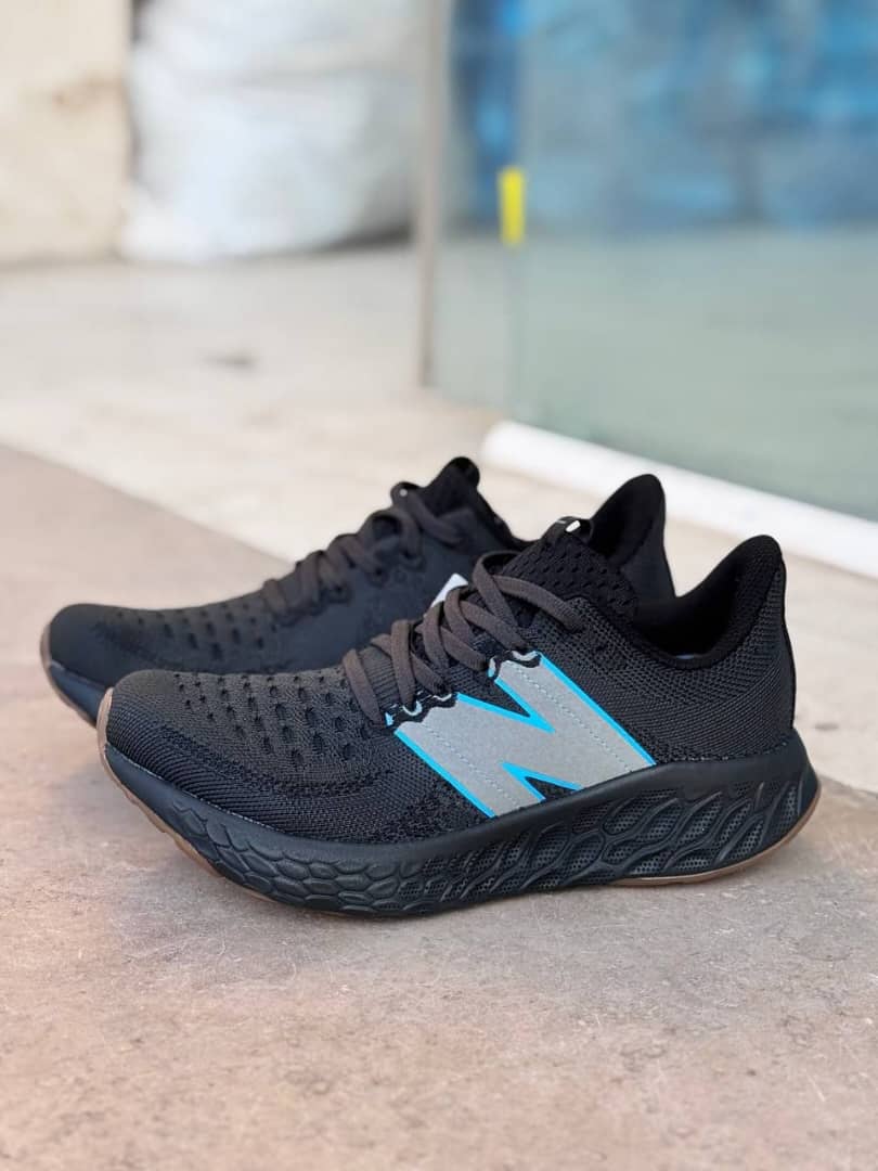 کتانی نیو بالانس1080 زنانه کیفیت بالا