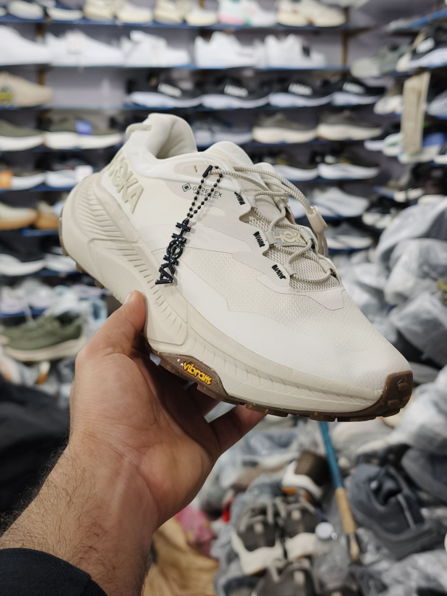 کتونی هوکا ترانسپورت گورتکس ضد آب کیفیت مستر وارداتی ساخت ویتنام