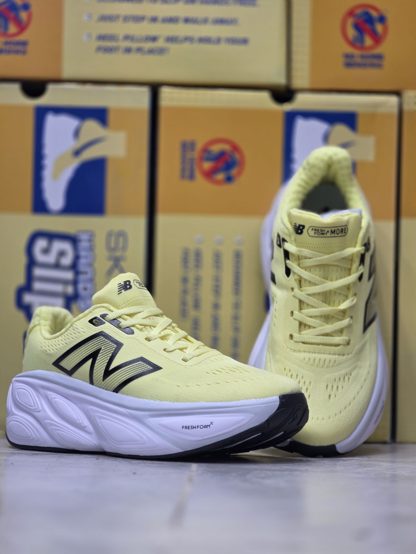 کتونی رانینگ و پیاده روی نیوبالانس مدل New balance Fresh Foam x  کیفیت مسترکوالیتی ساخت ویتنام سایز ۴۰ تا ۴۵