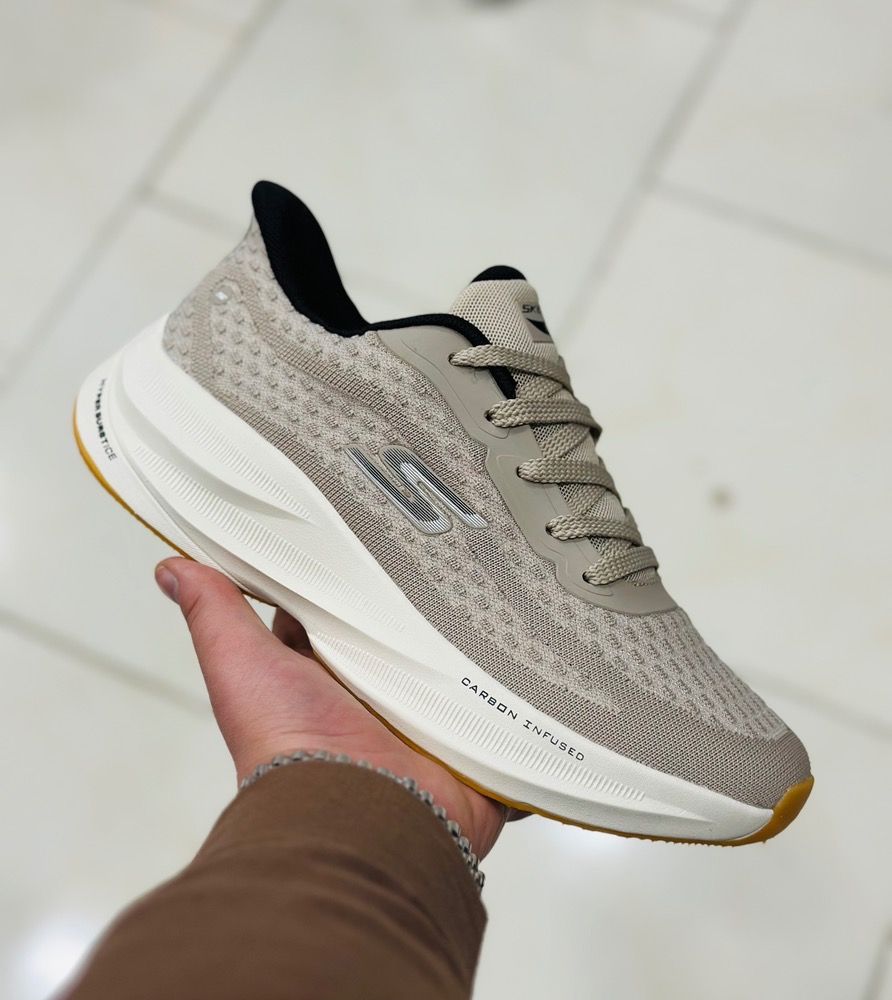 کتونی اسکیچرز مدل کربون رانینگ و پیاده رویی مردانه و زنانه/ Skechers CARBON INFUSEO  کیفیت مستر کوالیتیA طبی و سبک و راحت / سایز 40الی45/
