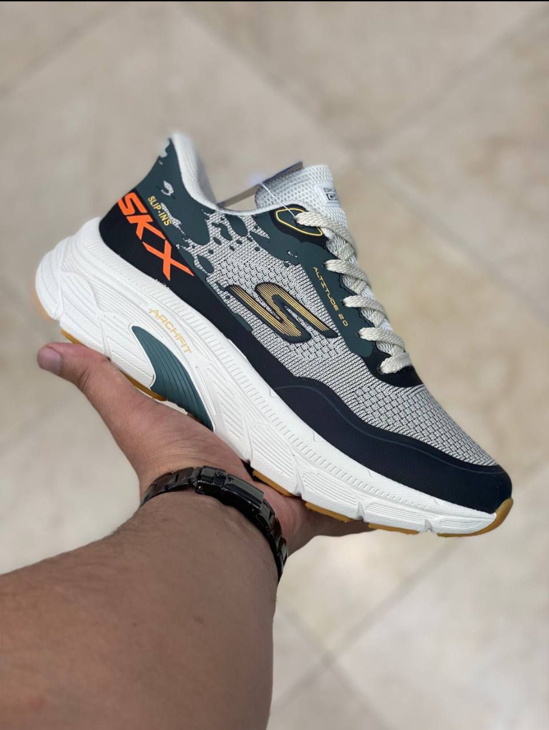 کتونی اسکیچرز مدلSkichers skx  رانینگ و پیاده رویی مردانه و زنانه/ Skechers  / کیفیت مستر کوالیتیA طبی و سبک و راحت / سایز 40الی45/