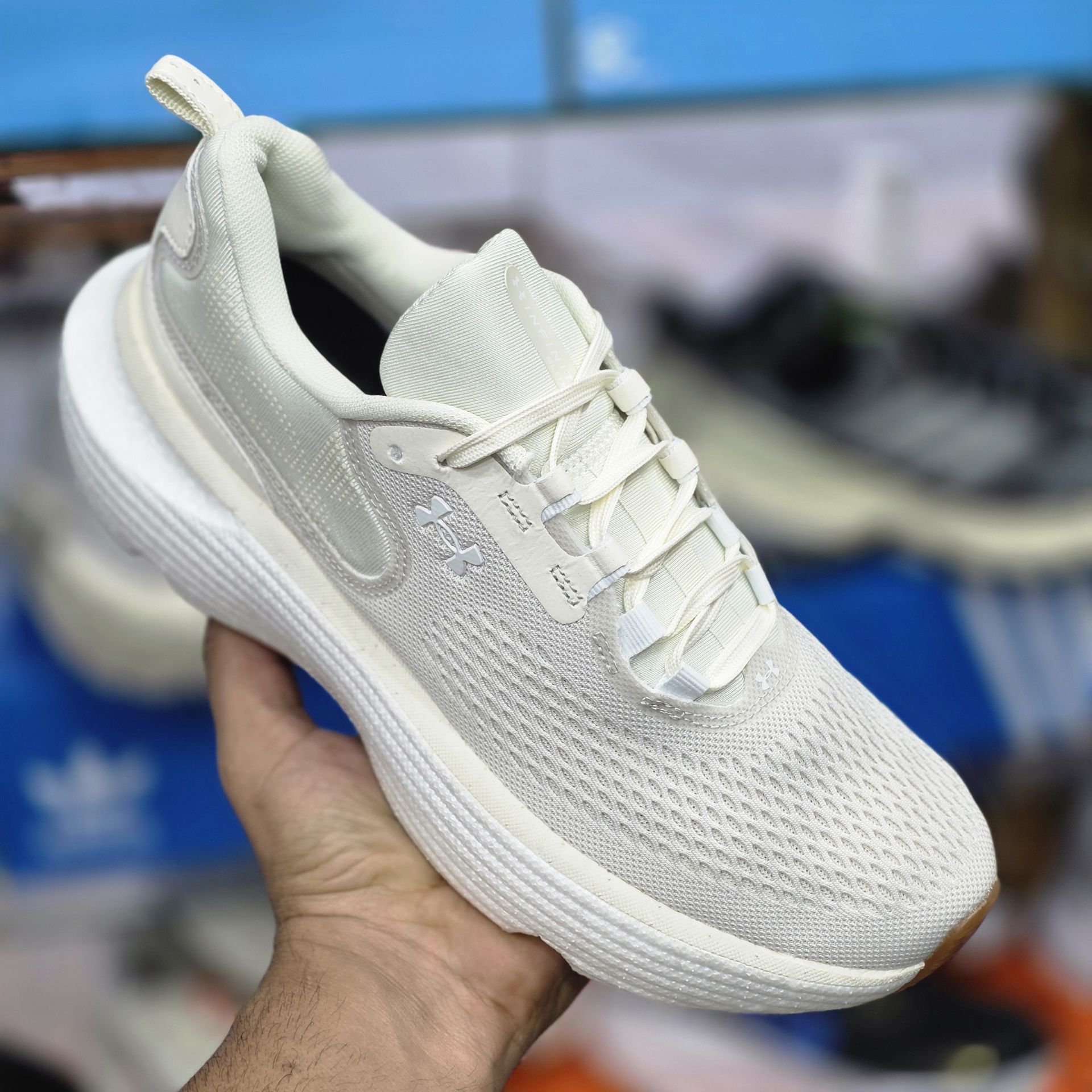 کتونی  آندرارمور |مردانه ورزشی و روزمره| وارداتی ویتنام | فروش بصورت عمده و تک | سایز ۴۰ تا ۴۵ | under armour infil hike