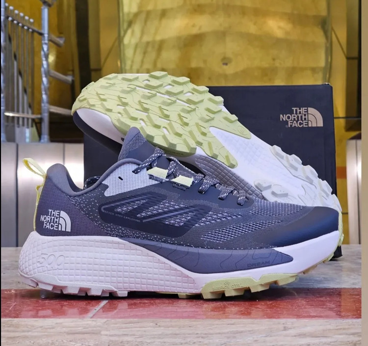 کتونی ویتنامی نورث فیس مدل آلتامسا 500. صدرصد وارداتی ساخت ویتنام سایز ۴۰ تا ۴۵ . north face Altamesa 500 کیفیت مستر کوالیتی A