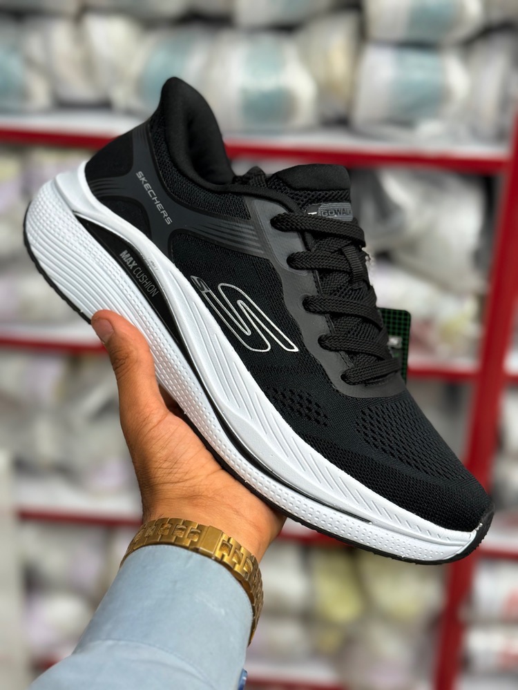 کتونی مسترکوالیتی اسکیچرز مکس کوشن /سایز 40 الی 45/ساخت ویتنام/Skechers Max Cushioning /ضمانت کالا/فروش تک و عمده