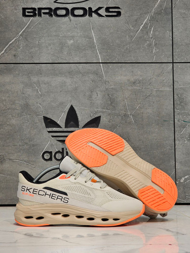 کتونی طبی مردانه اسکیچرز /Skechers Slip Ins/سایز۴۰ الی ۴۵/ ساخت ویتنام/ضمانت کالا/فروش تک و عمده