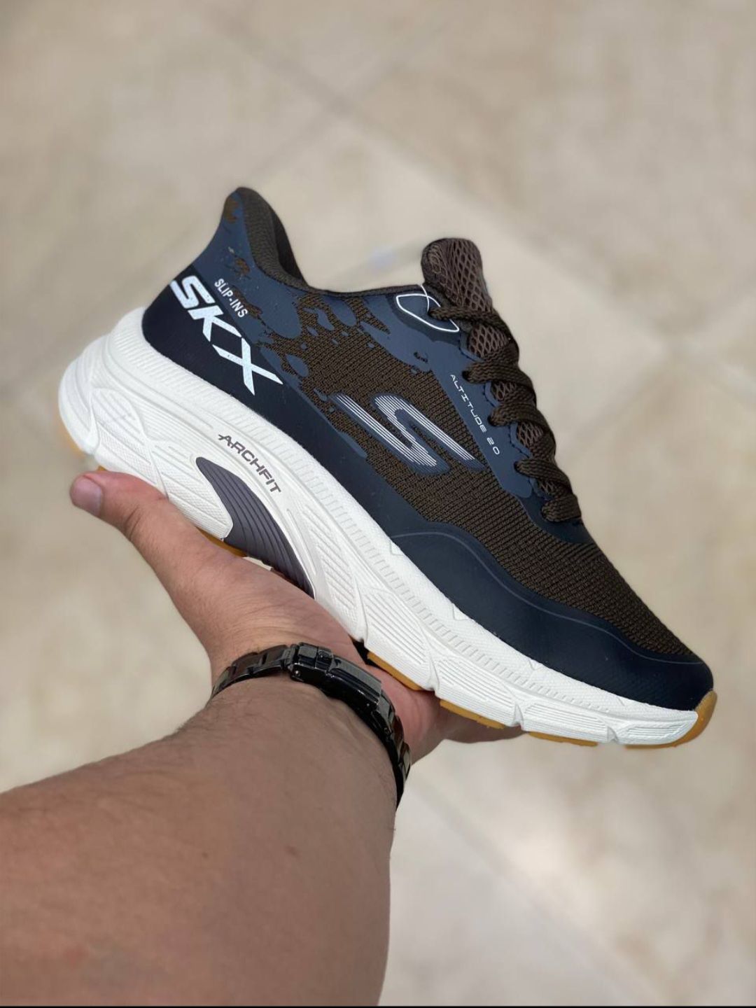 کتونی اسکیچرز مدلSkichers skx  رانینگ و پیاده رویی مردانه و زنانه/ Skechers  / کیفیت مستر کوالیتیA طبی و سبک و راحت / سایز 40الی45/