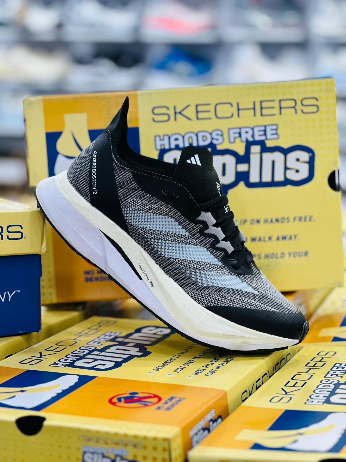 آدیداس مدل Adidas Adistar Bost ON 12زنانه و مردانه کیفیت مستر کوالیتی A وارداتی