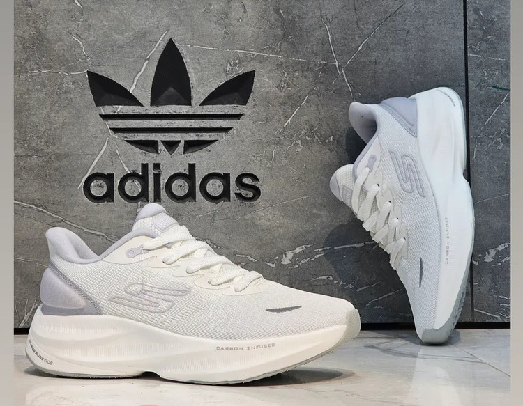 کتونی مسترکوالیتی اسکیچرز هایپربرست کربن/Skechers Hyperburst Carbon/ساخت ویتنام/سایزبندی ۳۷ الی ۴۰/ضمانت کالا/فروش به صورت تک و عمده