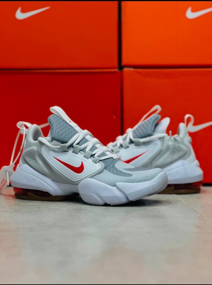 کتونی رانینگ و تمرینی نایک ایر مکس آلفا ساویچ/ ساواچ/سایز 40 الی 45/ساخت ویتنام/Nike Air Max Alpha Savage/ضمانت کالا/فروش تک و عمده