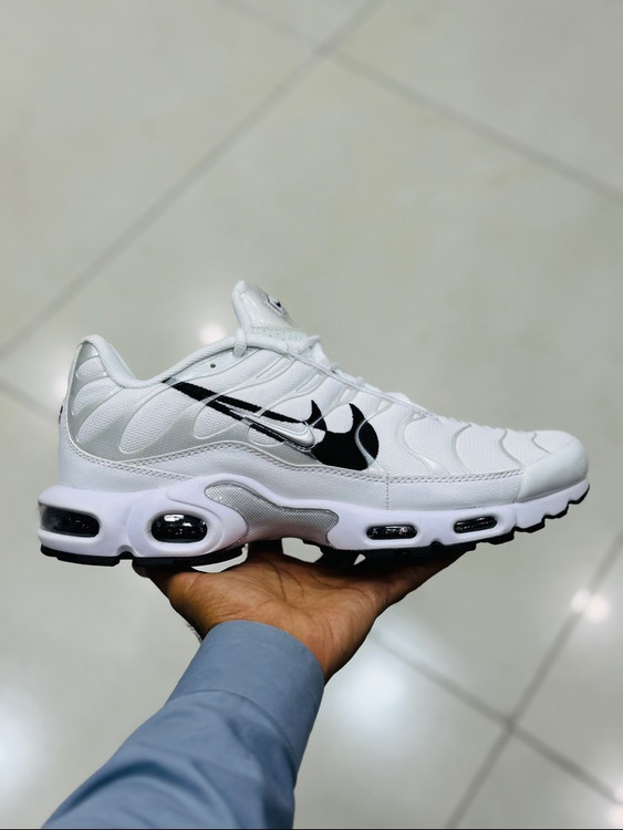 کتونی ویتنامی اسپرت نایک ایر مکس پلاس nike air max plus sesame / ساخت ویتنام / کیفیت مستر کوالیتی / سایز ۴۰ الی ۴۵