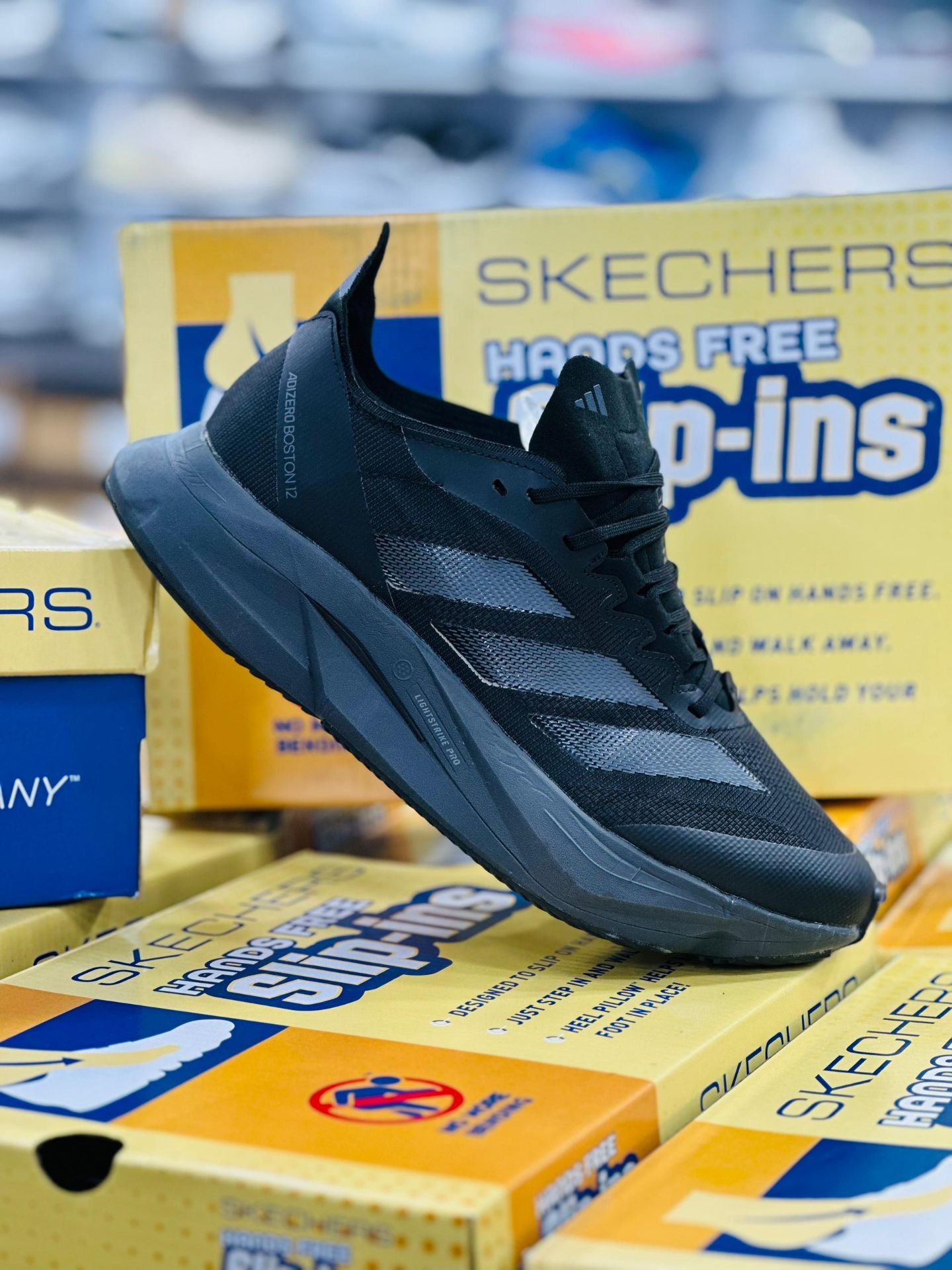 آدیداس مدل Adidas Adistar Bost ON 12زنانه و مردانه کیفیت مستر کوالیتی A وارداتی