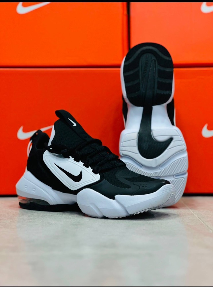 کتونی رانینگ و تمرینی نایک ایر مکس آلفا ساویچ/ ساواچ/سایز 40 الی 45/ساخت ویتنام/Nike Air Max Alpha Savage/ضمانت کالا/فروش تک و عمده