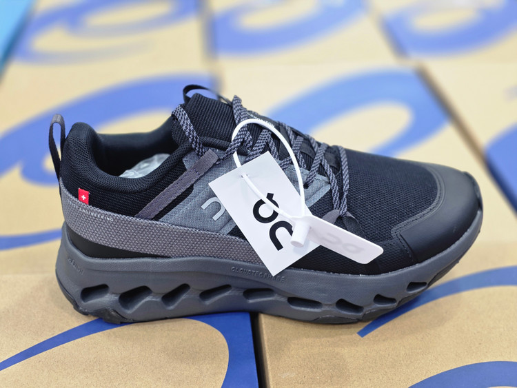 آن رانینگ کیوسی کلودهوریزون/On Running QC Cloudzone/سایز 40 الی 45/فروش عمده و تک