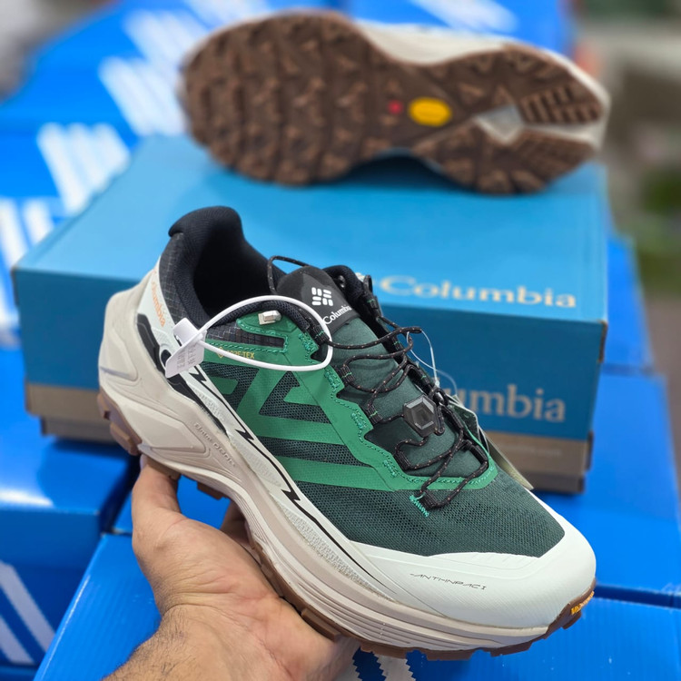 کتونی کلمبیا گورتکس ضد آب کیفیت عالی ساخت ویتنام سایز 40 تا 45 پنج رنگ