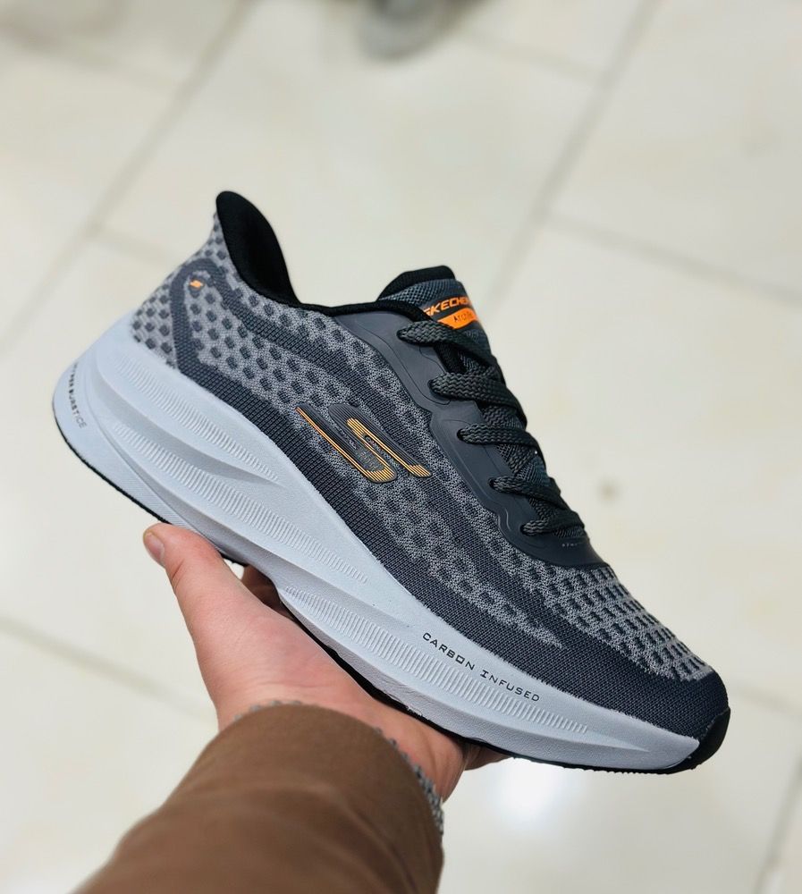 کتونی اسکیچرز مدل کربون رانینگ و پیاده رویی مردانه و زنانه/ Skechers CARBON INFUSEO  کیفیت مستر کوالیتیA طبی و سبک و راحت / سایز 40الی45/