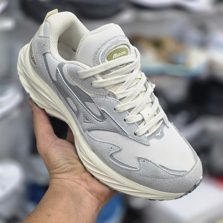 کتونی رانینگ و پیاده روی میزانو مدل ویو‌ رایدر Mizuno wave rider  کیفیت بالا