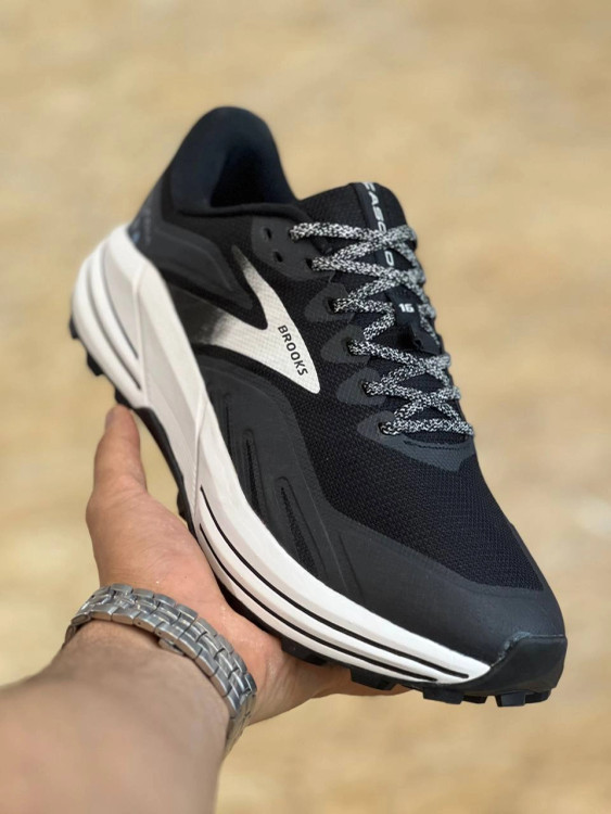 کتونی بروکس کاسکادیا 16 وارداتی کیفیت عالی ساخت ویتنام