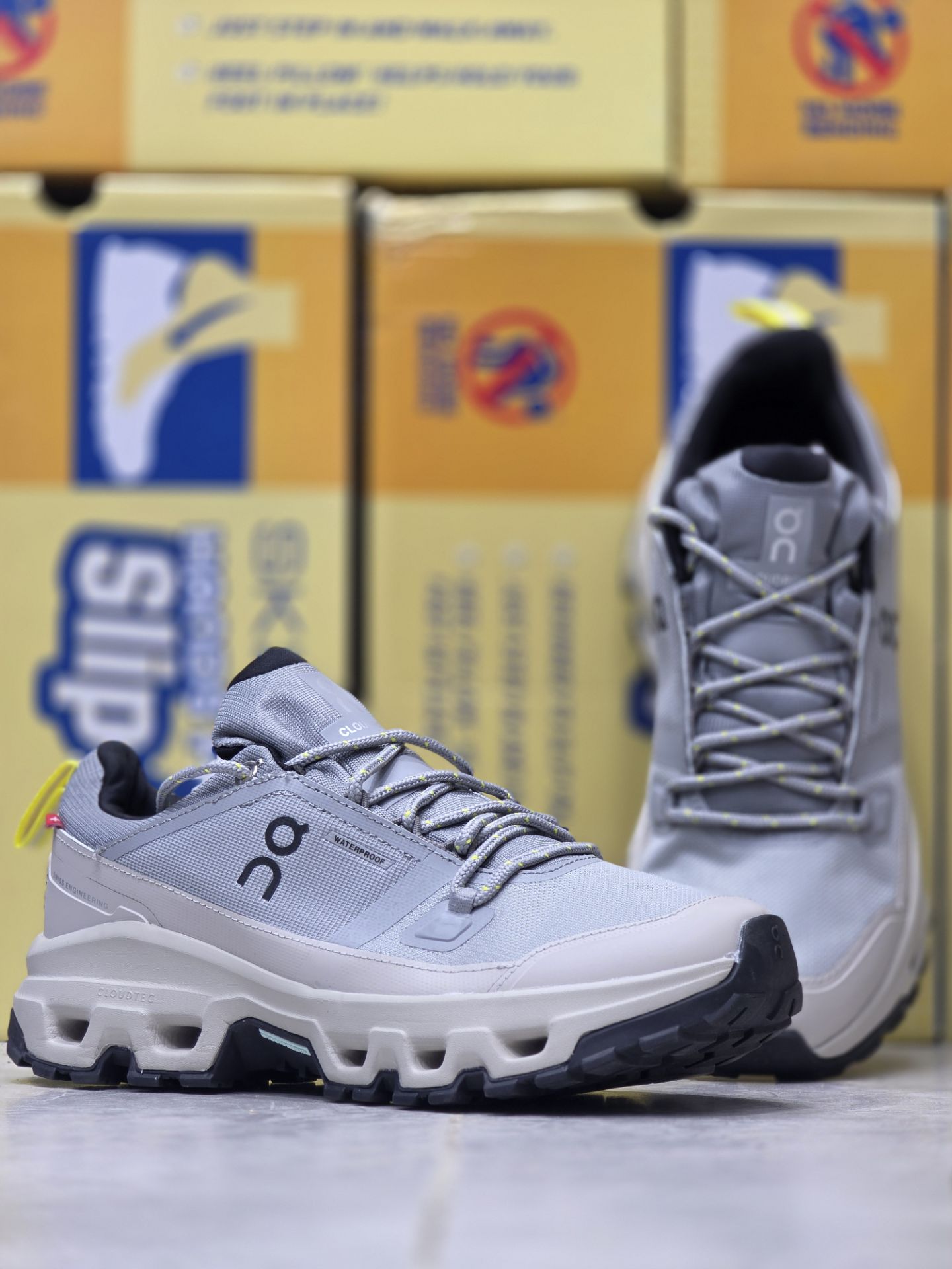 کتونی آن رانینگ کیوسی /On Running QC Cloudzone/سایز 40 الی 45/فروش عمده و تک