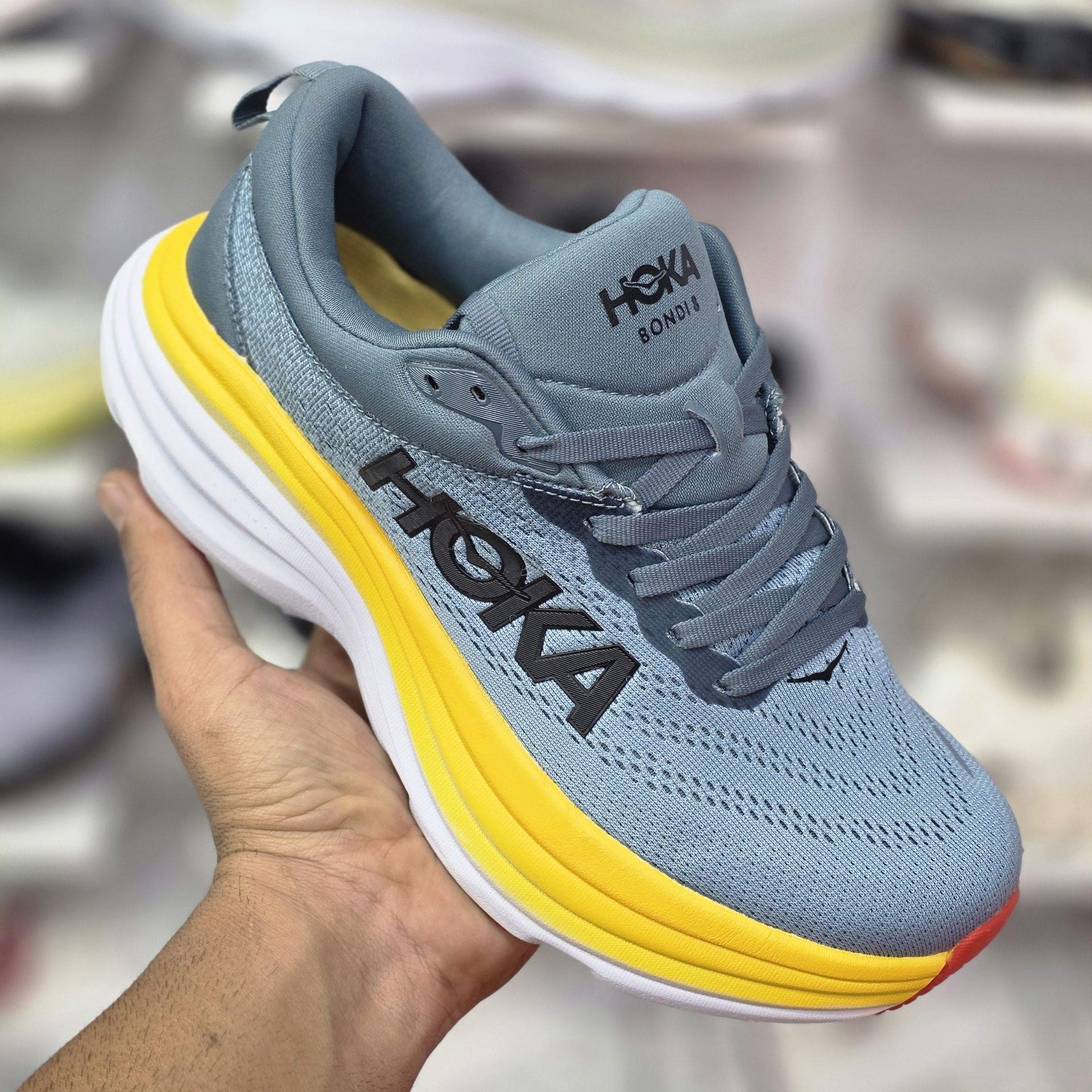 کتونی هوکا مدل باندی 8 کیفیت عالی ساخت ویتنام راحتی و استایل در یک قاب سایز بندی 38تا48