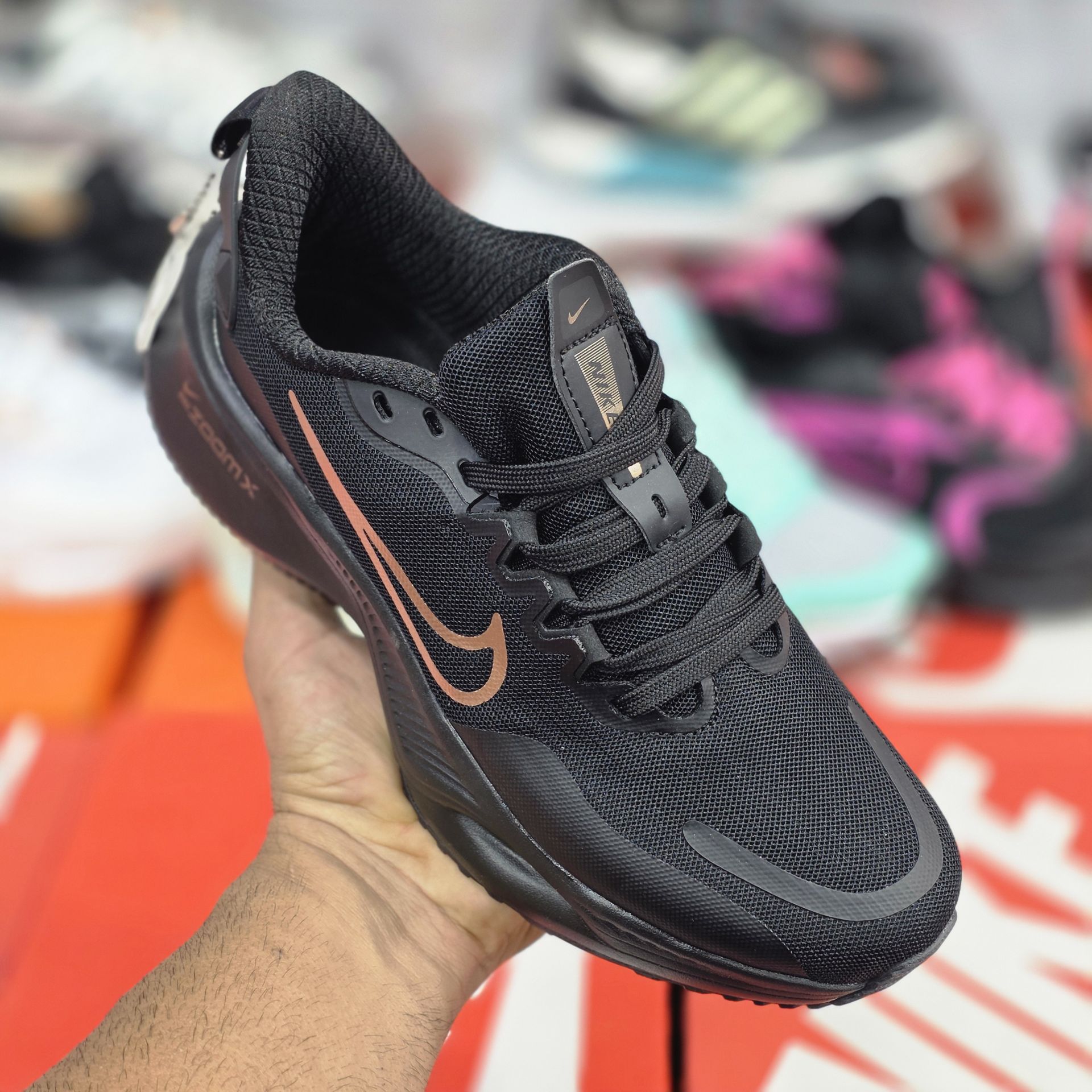 نایک زنانه زوم ایکس / اصل ویتنام / راحت و با دوام بالا / nike zoom x / سایز 37 38 39 40