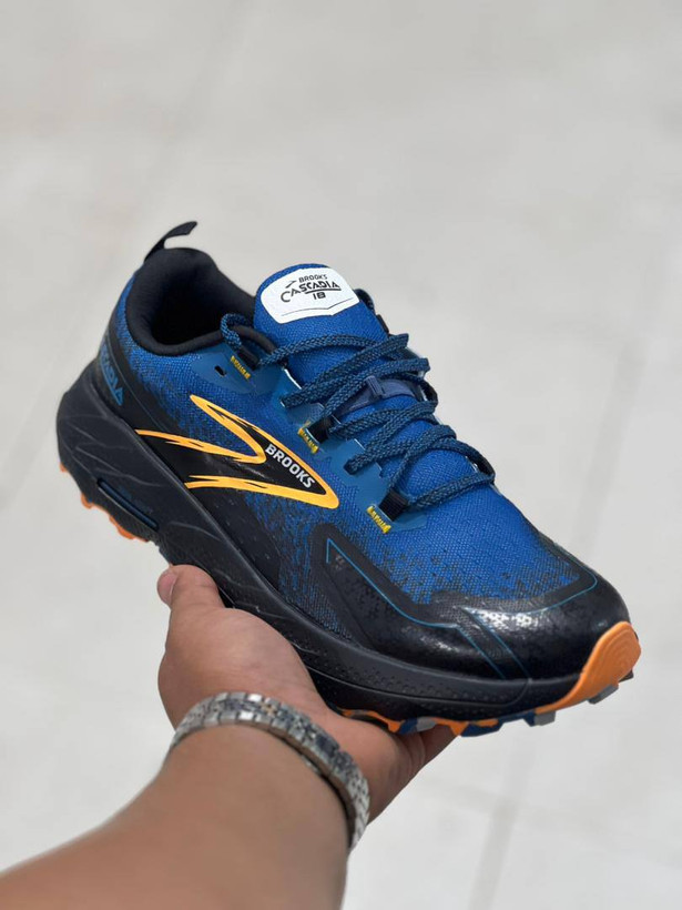 کتونی بروکس کاسکادیا 18 وارداتی کیفیت عالی ساخت ویتنام