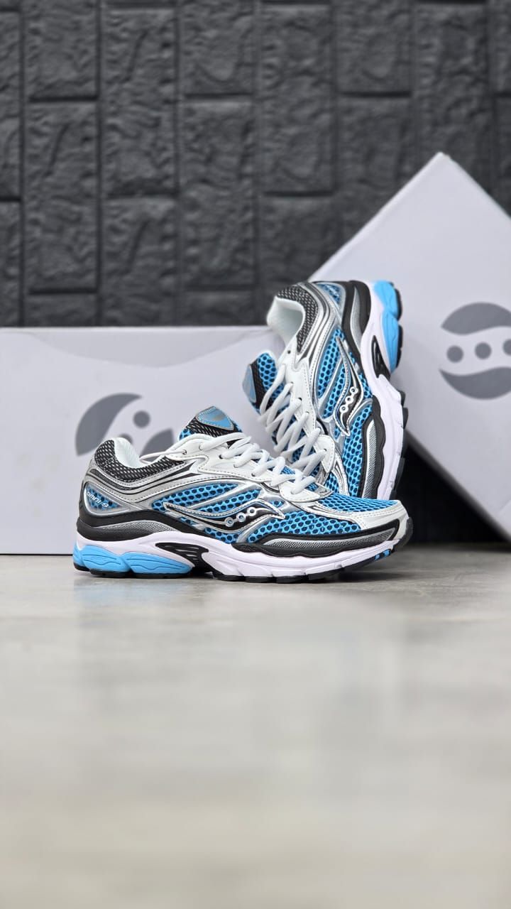 کتونی ساکونی مدل تور درشت Saucony صدرصد وارداتی ساخت ویتنام کیفیت عالی زنانه و مردانه 40تا45