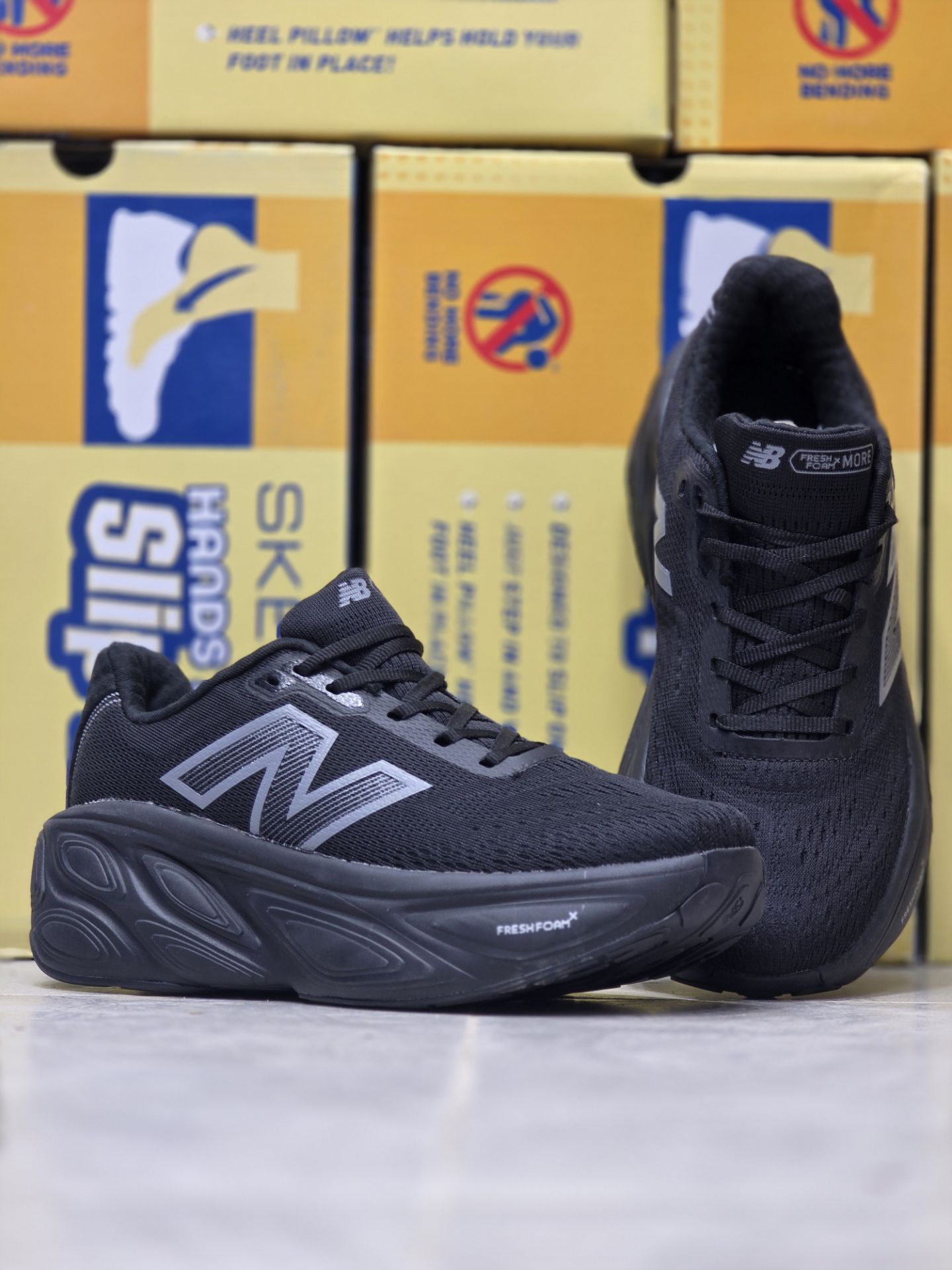 کتونی رانینگ و پیاده روی نیوبالانس مدل New balance Fresh Foam x  کیفیت مسترکوالیتی ساخت ویتنام سایز ۴۰ تا ۴۵