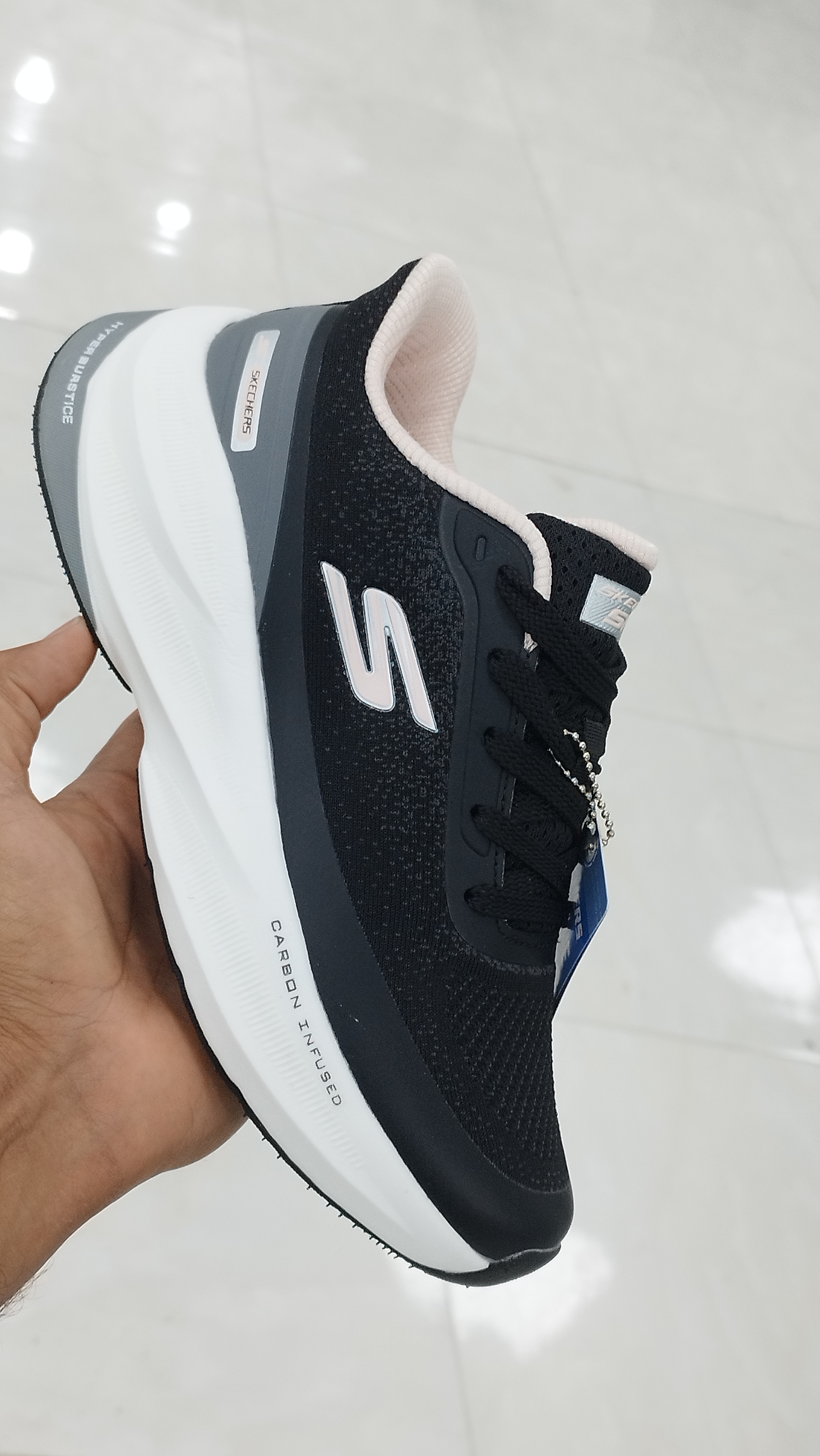 کتونی رانینگ و پیاده روی زنانه اسکیچرز مدل Skechers Aeru Burst / کیفیت مستر / سایز 37 38 39 40