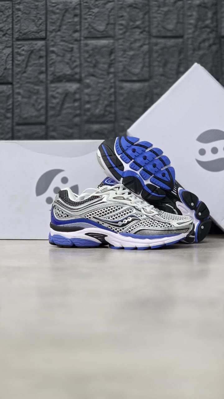 کتونی ساکونی مدل تور درشت Saucony صدرصد وارداتی ساخت ویتنام کیفیت عالی زنانه و مردانه 40تا45